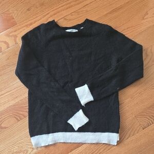 A.L.C. Women's Black and Ivory Crewneck Sweater